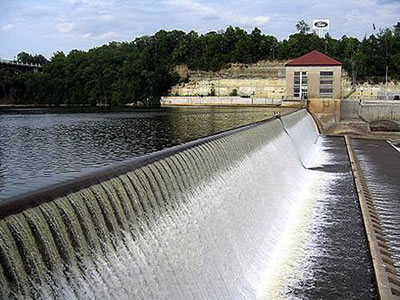 Water level is high, so the water flow to downstream through shield type rubber dam.